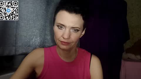 hotmamaqueen234 online show from April 4, 7:32 pm