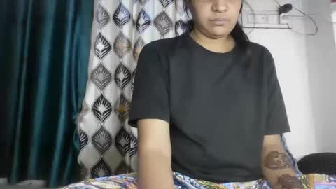 lola online show from November 8, 11:02 am