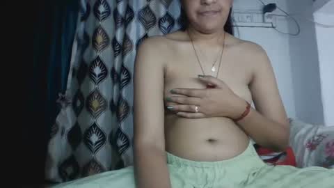 lola online show from March 12, 12:31 pm