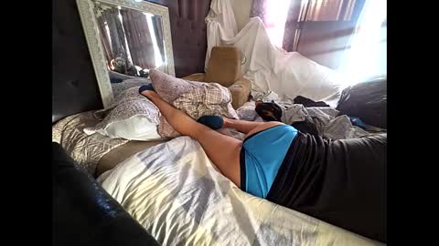 hotrox6942 online show from October 18, 12:09 pm