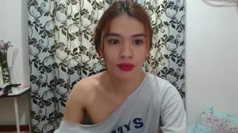 Snapshot of hotssofia4u chatting on October 15, 7:00 am sofia online show from October 15, 7:00 am