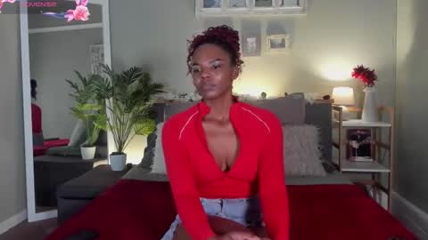 Hot Stella online show from September 24, 8:43 am