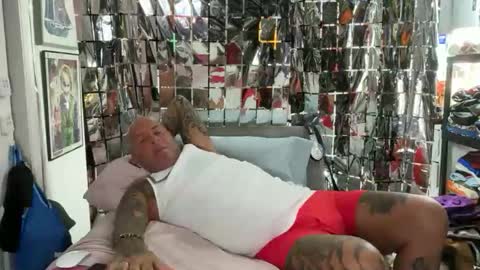 hotstuff775616 online show from April 14, 3:21 am