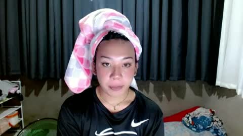 jelaigrande  online show from July 18, 8:16 am
