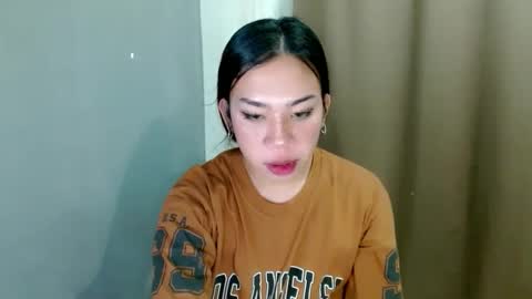 jelaigrande  online show from November 22, 1:48 am