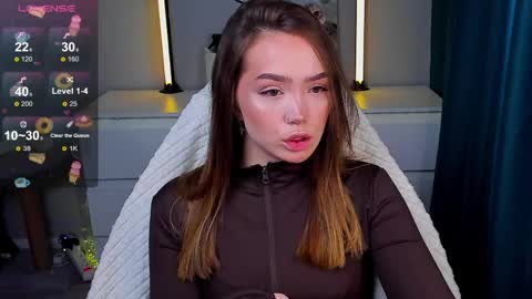 hello Im Eva online show from April 3, 8:21 am