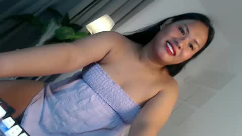 hotterthansex2 online show from December 13, 9:10 pm