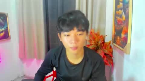 hottestloues online show from March 14, 8:40 am