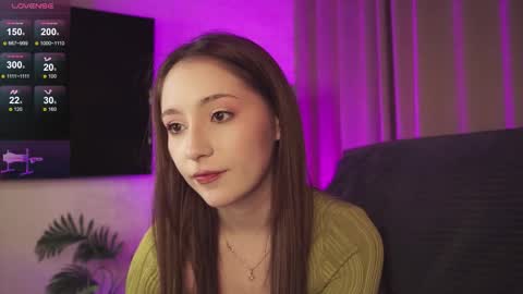 hottpeachh online show from December 5, 4:27 pm