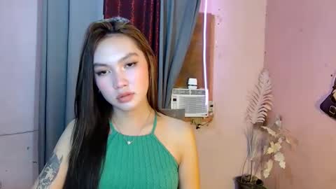 Snapshot of hotty_cassie chatting on September 21, 9:13 am cassie online show from September 21, 9:13 am