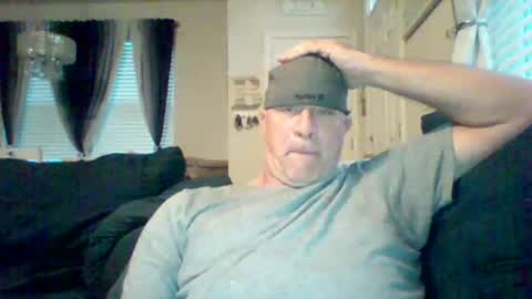 hotyummycock69 online show from October 24, 11:22 am