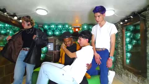 HOWENTS online show from January 29, 2:40 am