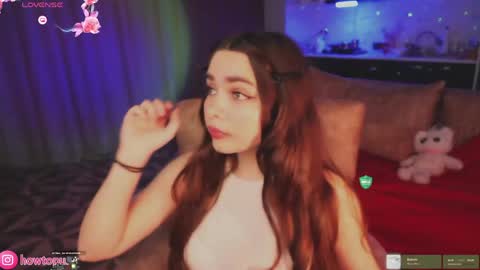 Mia online show from April 15, 6:11 pm