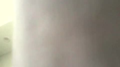 hugeaussiedong84 online show from October 25, 6:35 am