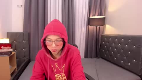 hugecock_pretty714250 online show from December 14, 11:44 pm