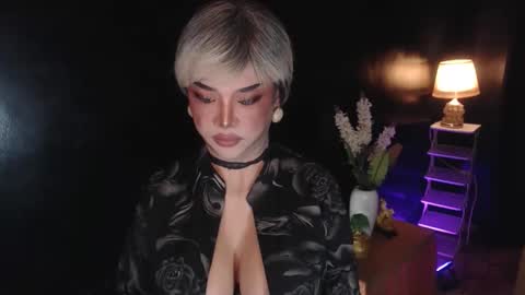 Christine online show from May 13, 7:01 pm