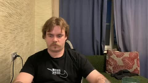 Hugo online show from March 28, 5:25 pm