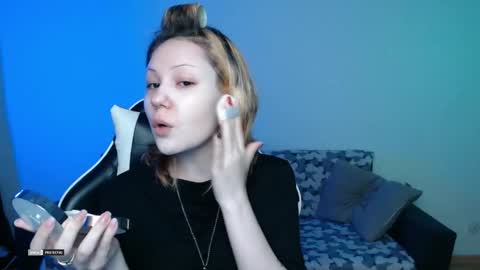 HugoMin online show from April 9, 1:42 am