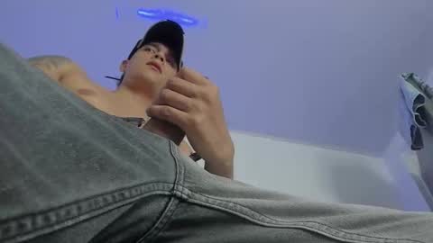 Hugo online show from September 16, 9:18 pm