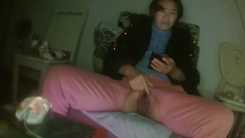 hujiajia520321431 online show from March 6, 11:04 pm