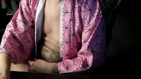 kinkyyy online show from April 5, 8:33 am