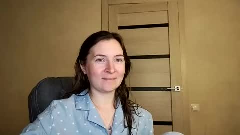 HumpyGrey online show from October 9, 5:40 pm