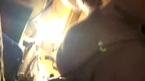 Snapshot of hung34u chatting on September 21, 7:34 am hung34u online show from September 21, 7:34 am