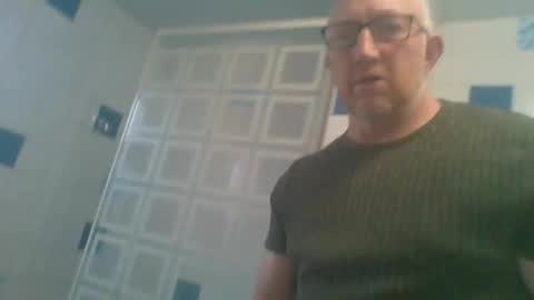 hung69foryou online show from December 23, 2:50 pm