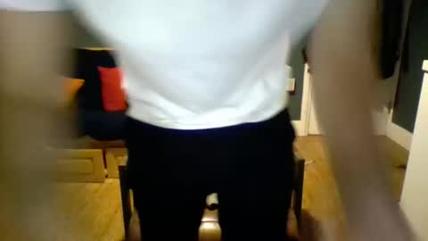 hunghard2004 online show from March 29, 6:20 pm