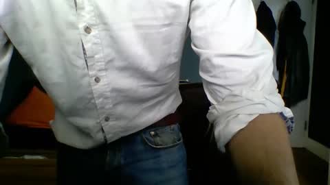 hunghard2004 online show from April 10, 10:09 am