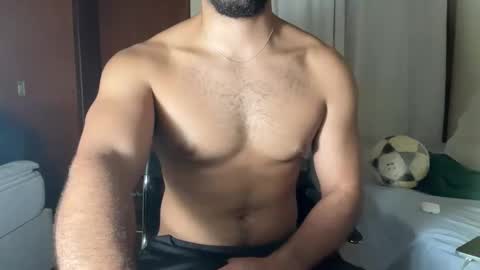 hunglatinnerd online show from April 7, 2:24 am