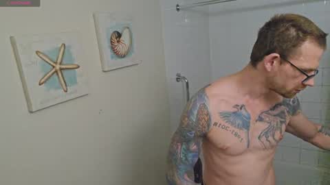 Wh8teboi online show from March 2, 2:05 am