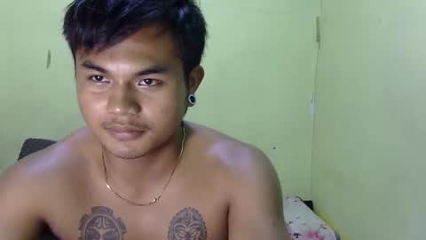 hunkyzeus online show from October 8, 11:05 am