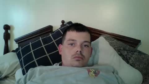huntdog1221 online show from June 19, 7:42 pm