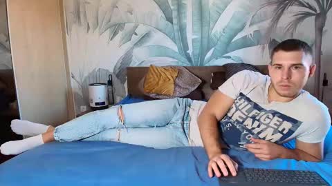 Hunter Bridges online show from November 5, 10:39 am