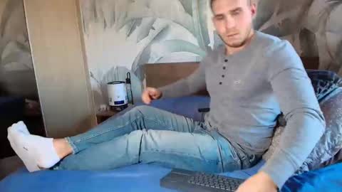 Hunter Bridges online show from November 6, 12:19 pm