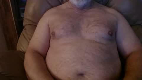 huntermark1 online show from December 3, 4:02 am