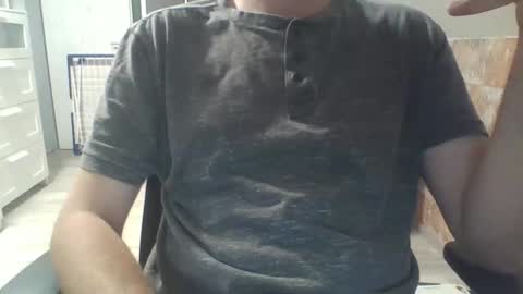 hunting_007 online show from April 16, 6:52 pm