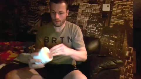 Snapshot of hurley7890 chatting on February 12, 2:56 am hurley7890 online show from February 12, 2:56 am