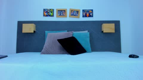 The Dolls online show from April 13, 7:40 pm