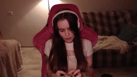 elisabeth online show from March 8, 5:22 pm