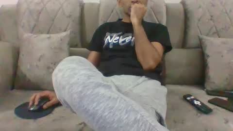 JP online show from April 6, 5:03 pm