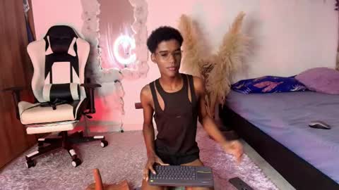 iamandrey_ online show from July 7, 1:18 am