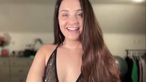 Crystal online show from March 7, 9:37 pm