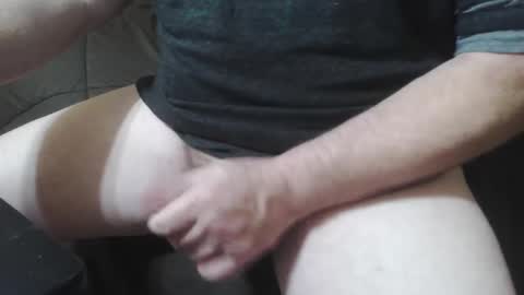 iamdevilish99 online show from October 9, 4:40 am