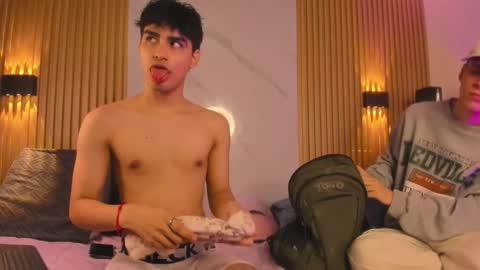 iamjuanjoc online show from February 20, 3:39 am