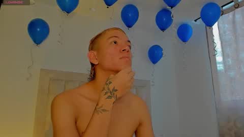 Juliiiiian online show from October 16, 7:24 pm