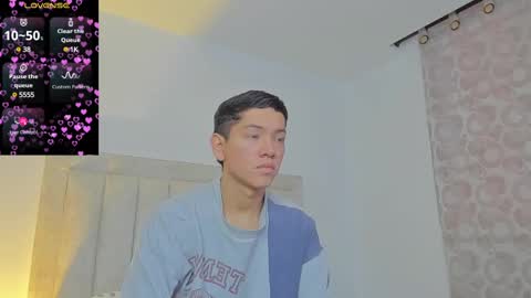 Juliiiiian online show from March 11, 11:01 am