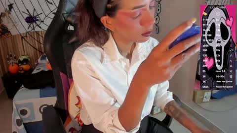 Nayuta online show from October 30, 3:07 am