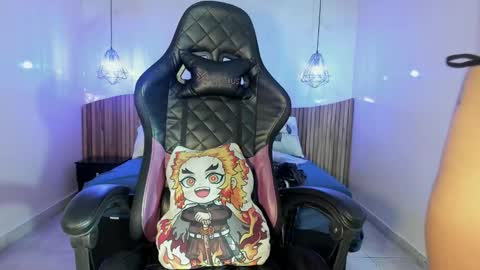 Nayuta online show from February 8, 7:50 pm